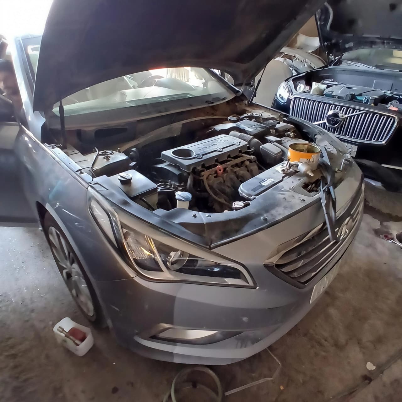 سيارة مخدومة في المركز المعتمد رقم 18